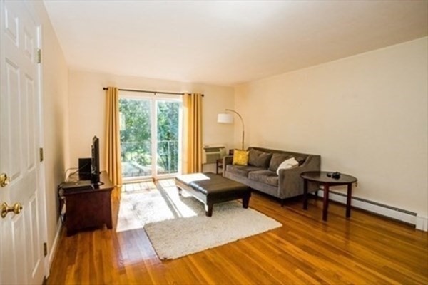 9 Endicott St # 3