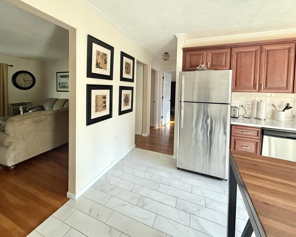 9 Endicott St # 3