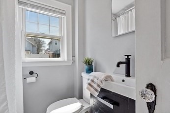27 Fuller Rd Unit: SF