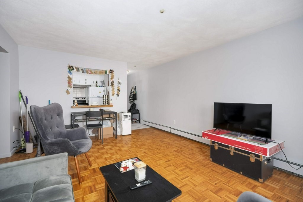 100 Grandview Ave # 11A