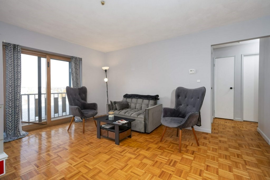 100 Grandview Ave # 11A