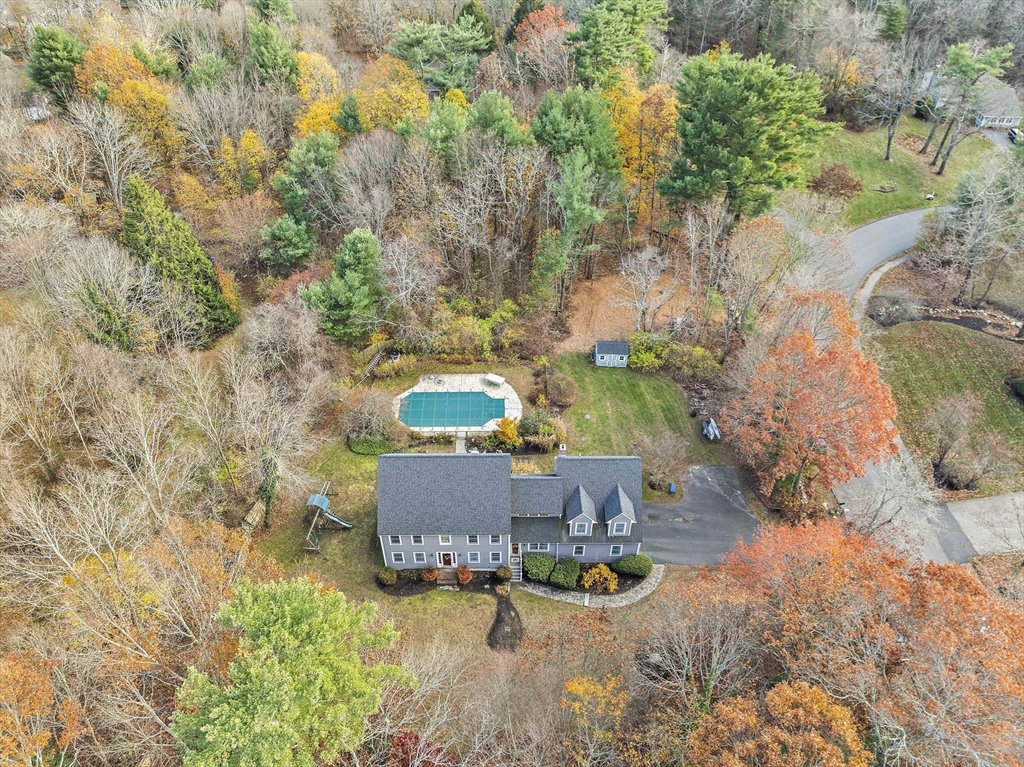 33 Tavern Way
