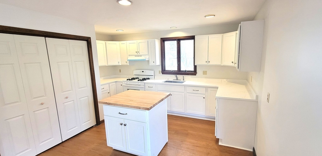 101 Glen St # 2