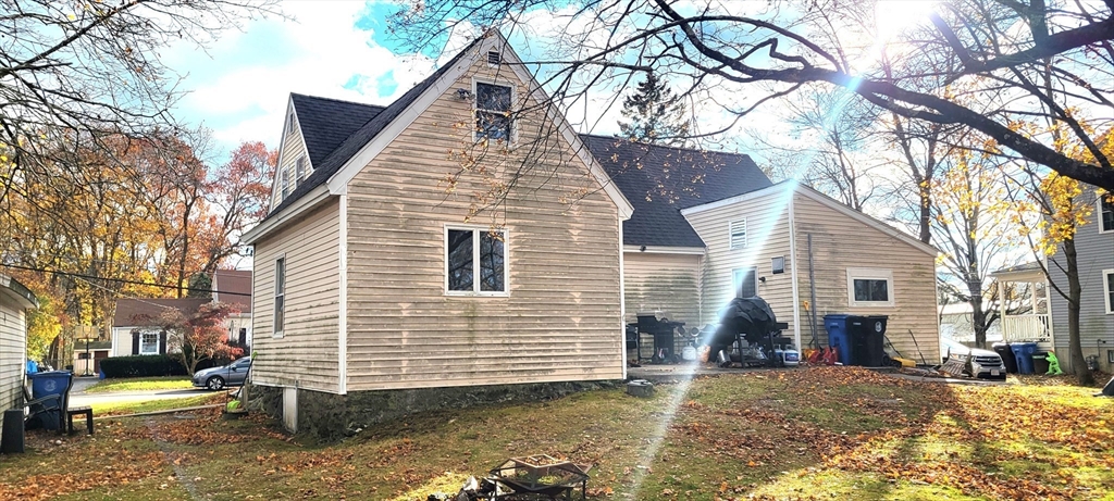101 Glen St # 2