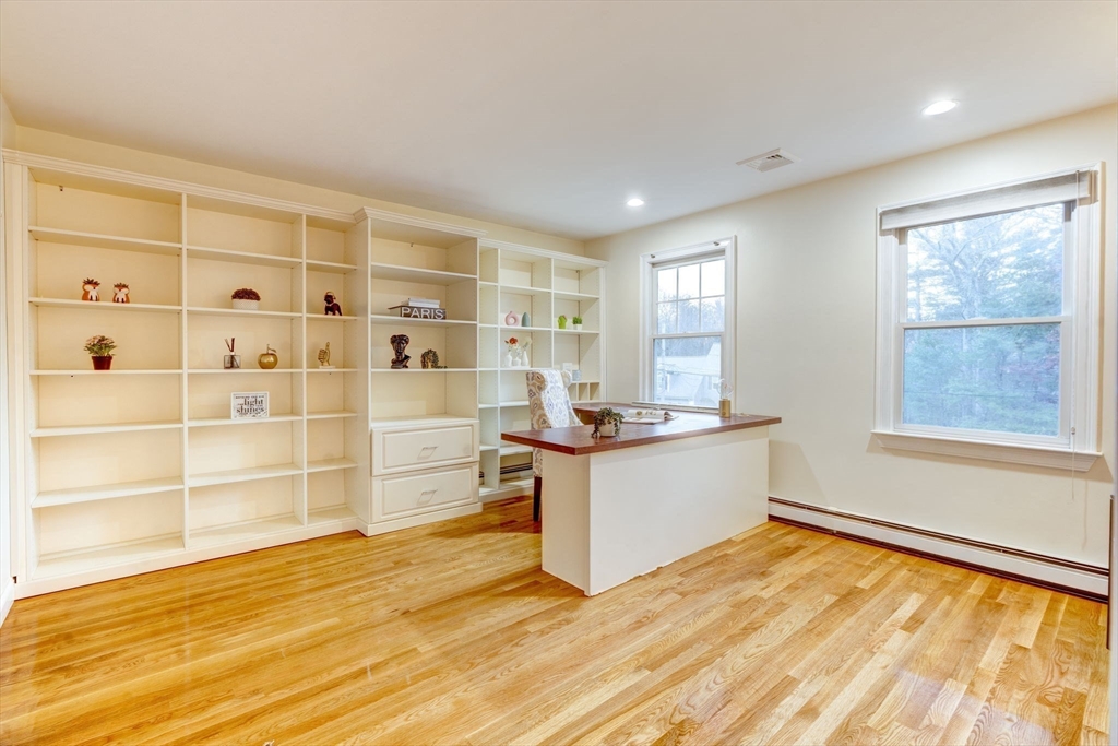 17 Bridle Path
