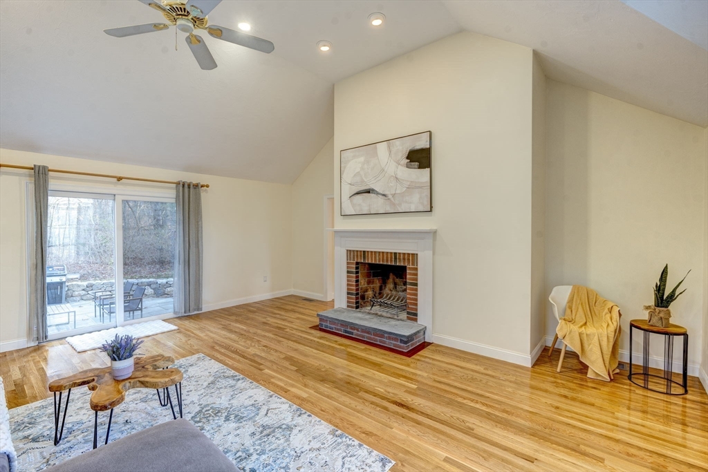 17 Bridle Path