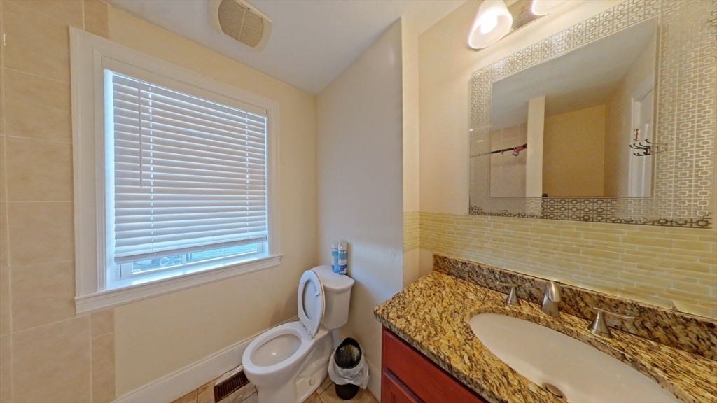 23 Woodbine St Unit: SF