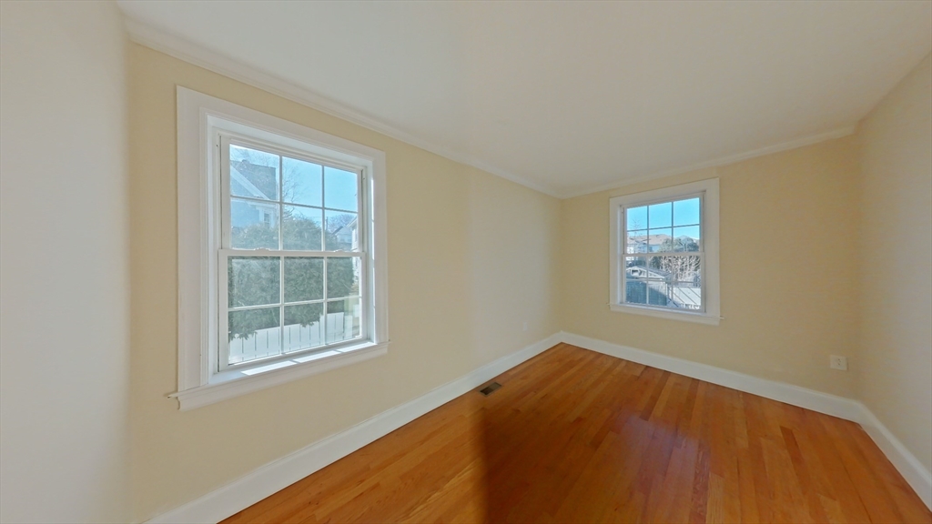 23 Woodbine St Unit: SF