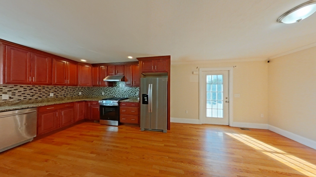 23 Woodbine St Unit: SF