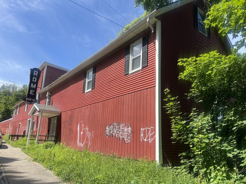 74 Sherman St