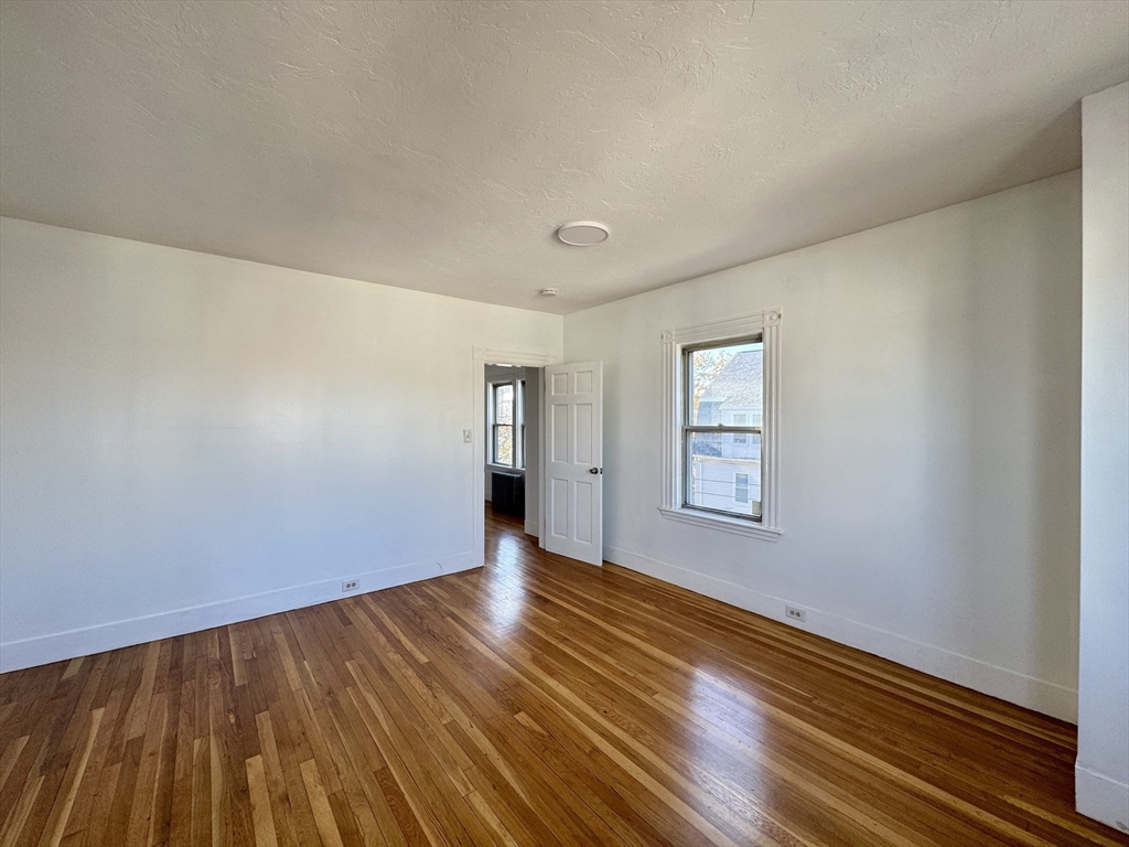 33 Hollis Ave # 3