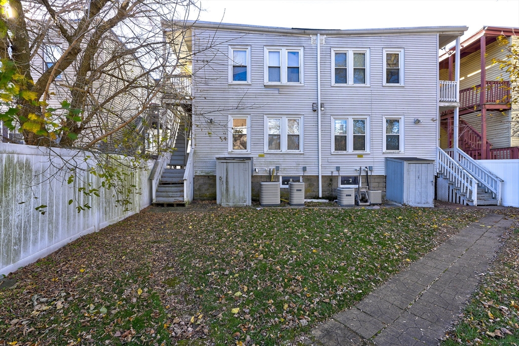 118 Brook Rd # 2