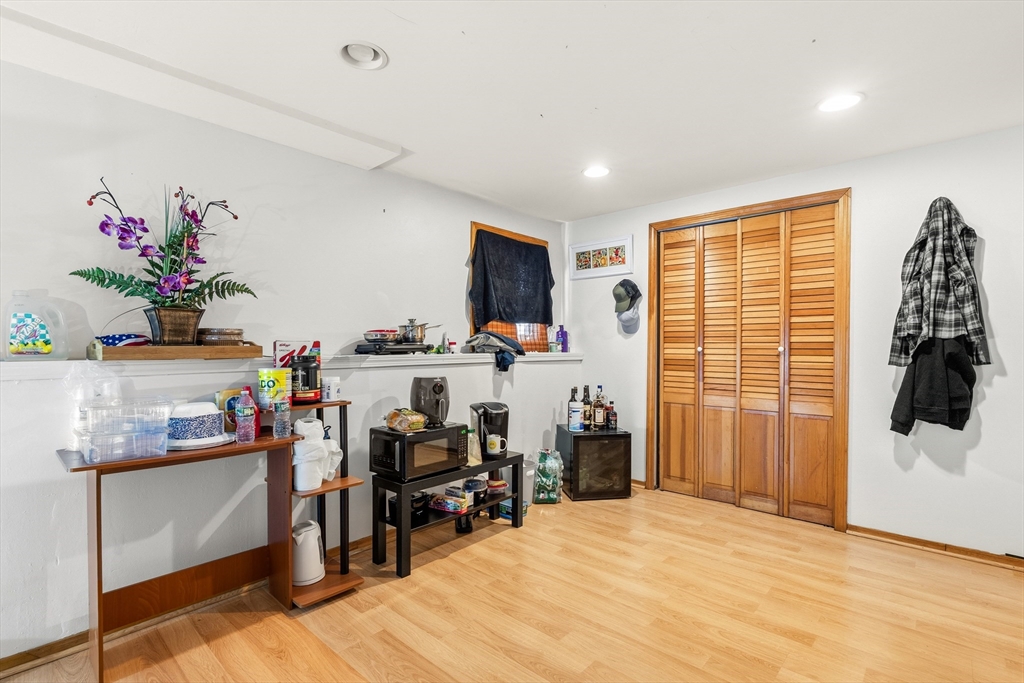 35 Gladwood Street