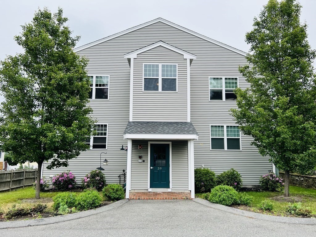 39 Athens St # 1