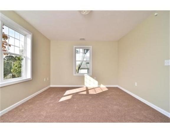 39 Athens St # 1