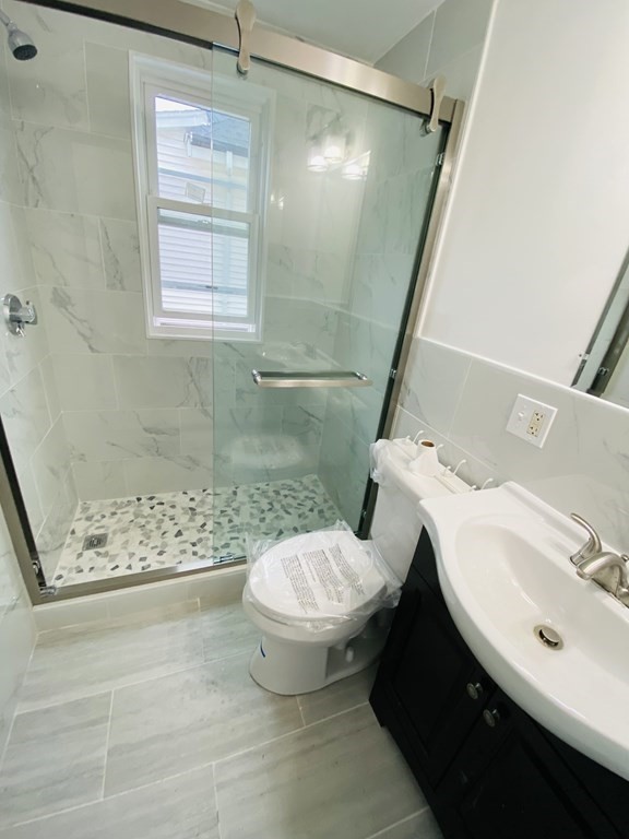 152 Fayette St # 1R