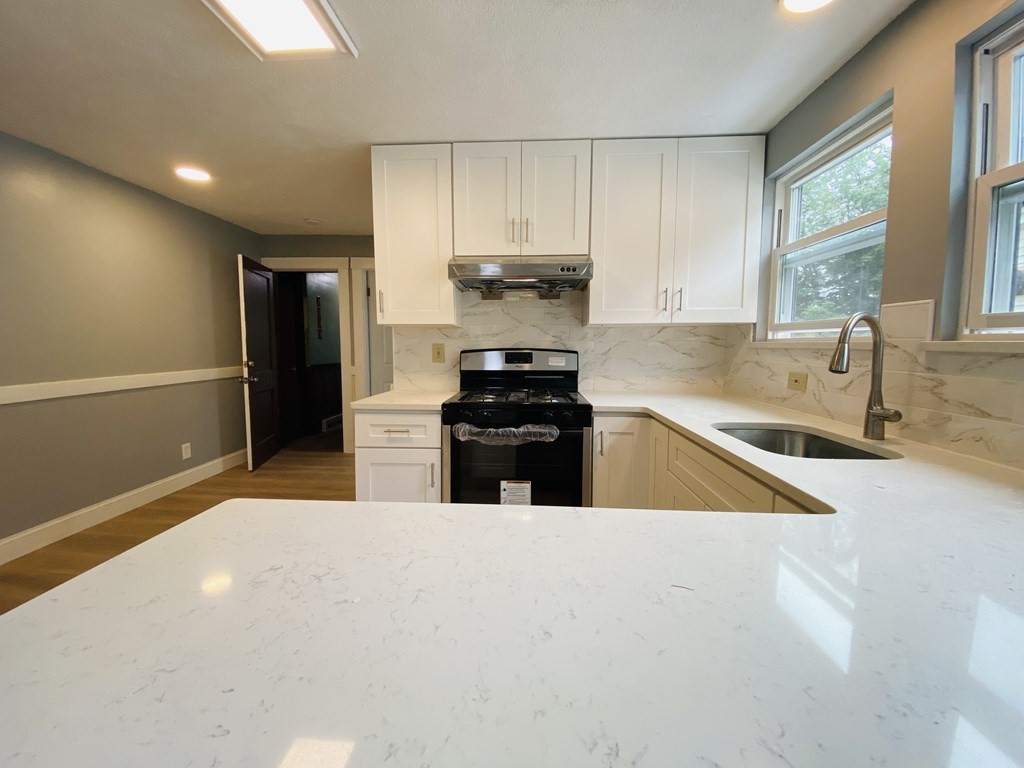 152 Fayette St # 1R