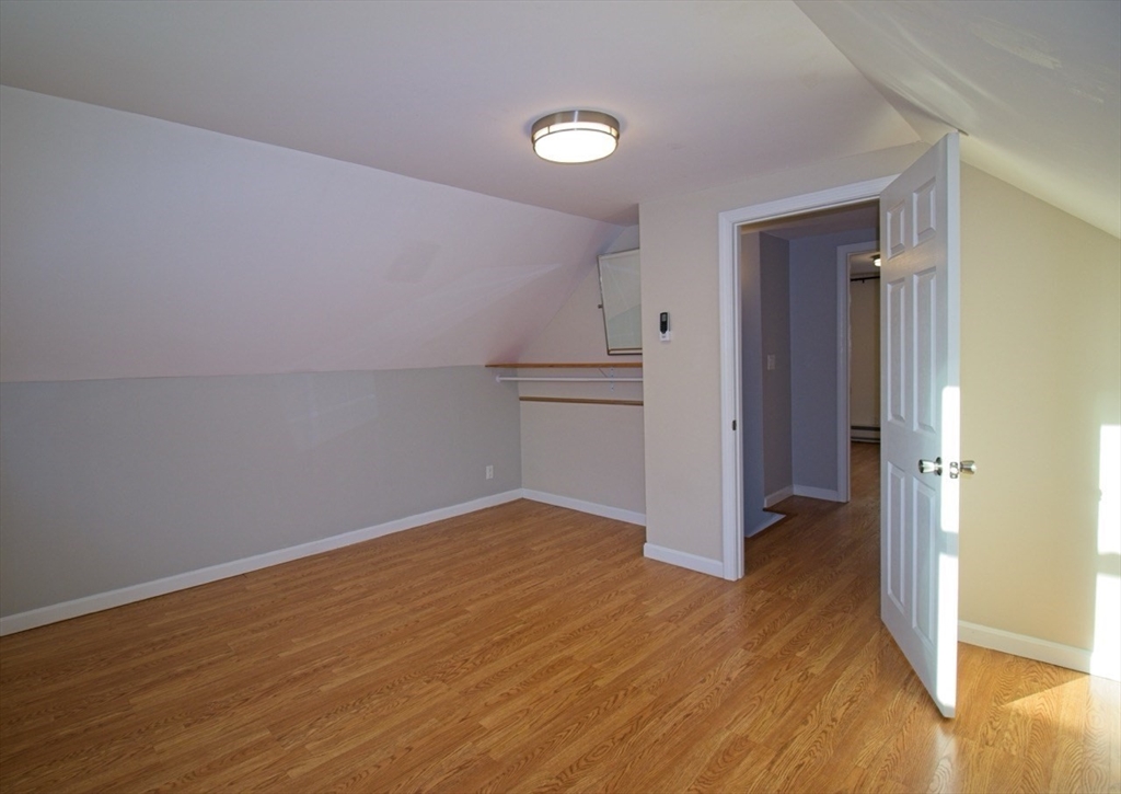 29 Durso Ave