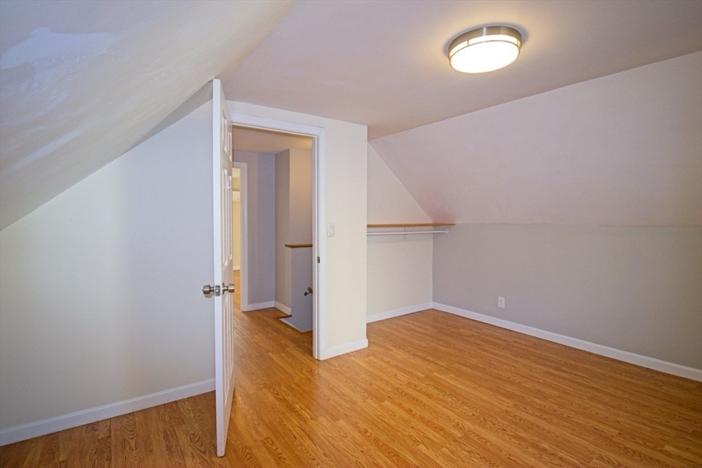 29 Durso Ave