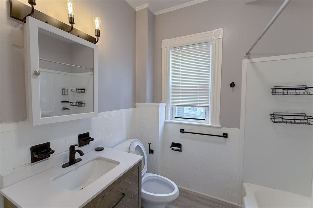 285 Medford St # 2