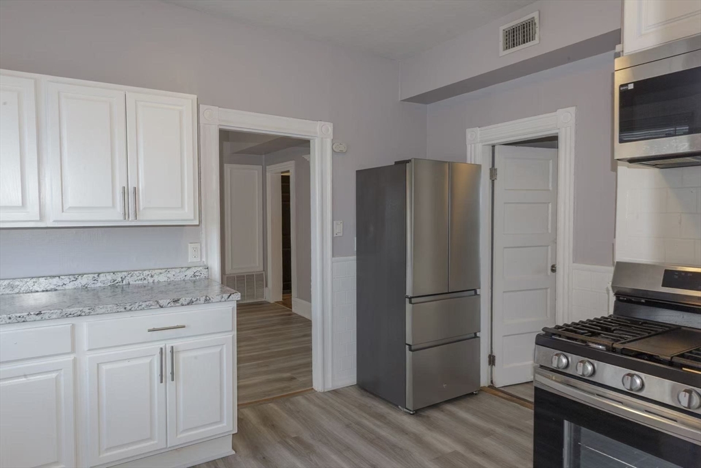 285 Medford St # 2