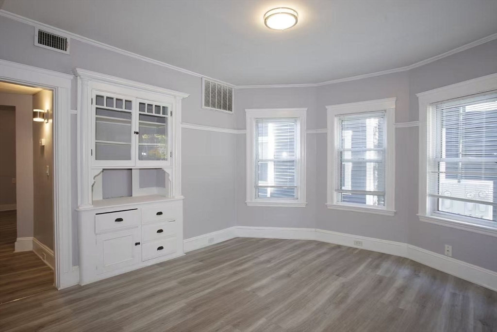 287 Medford St # 1