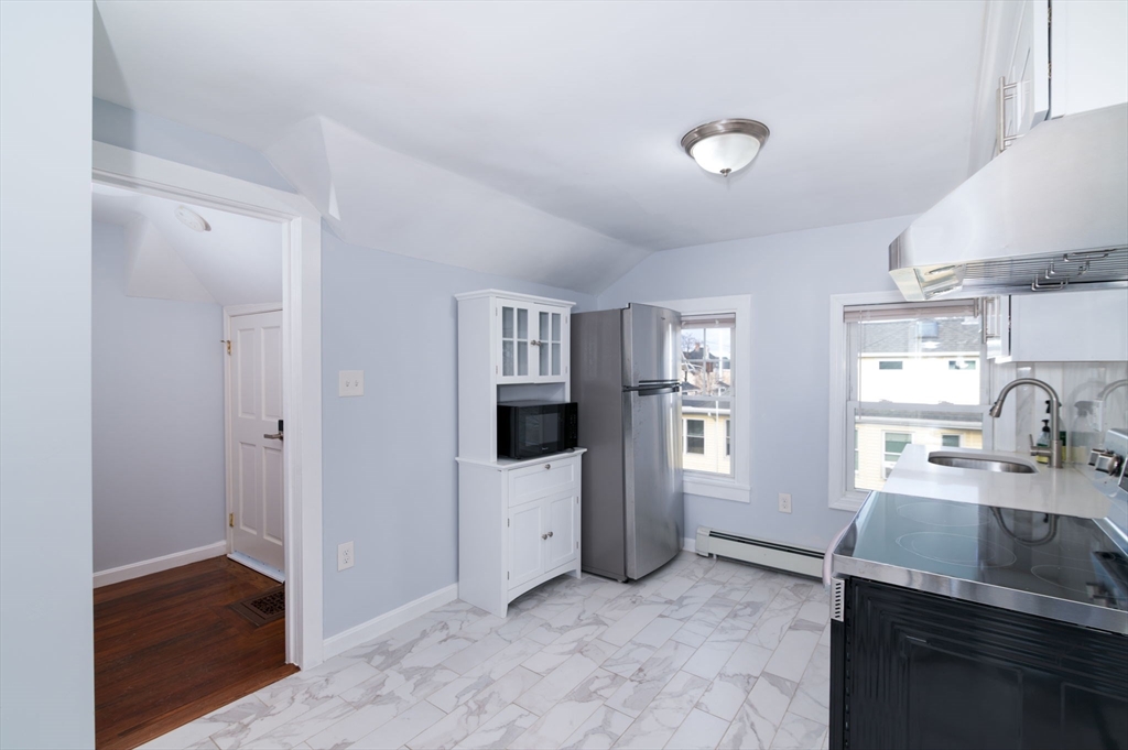 165 Davis St # 3
