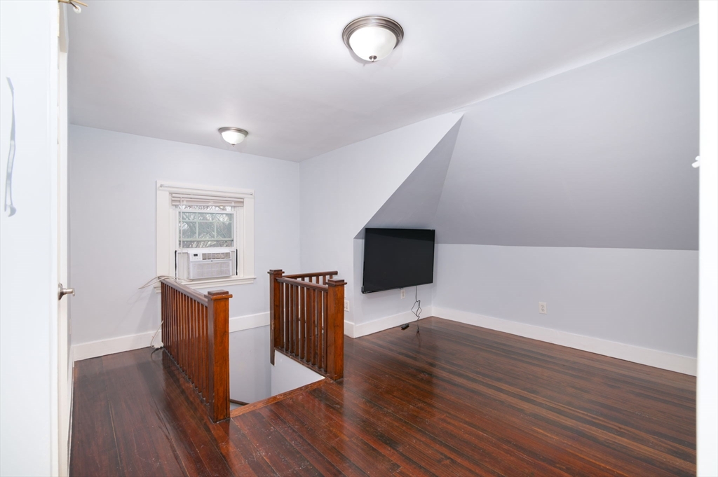 165 Davis St # 3