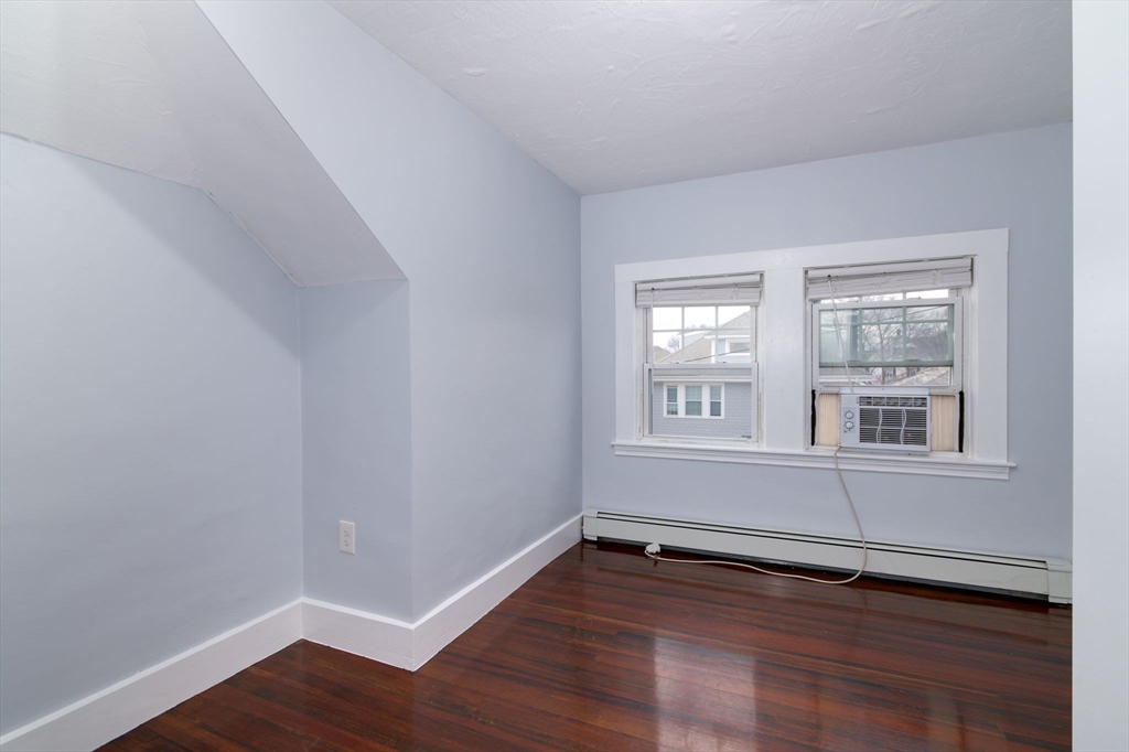 165 Davis St # 3