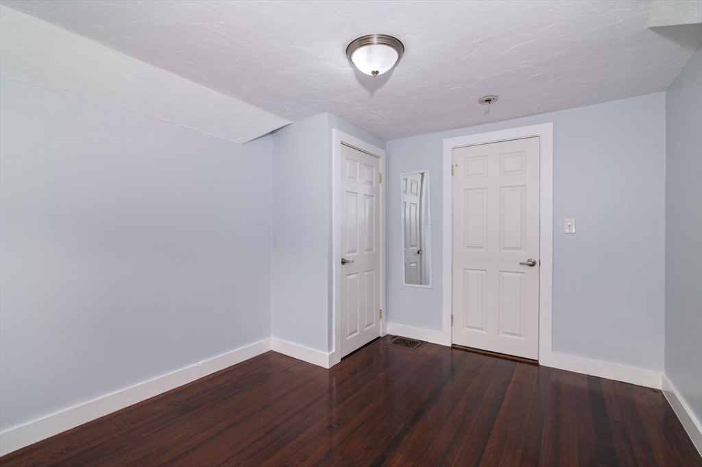165 Davis St # 3