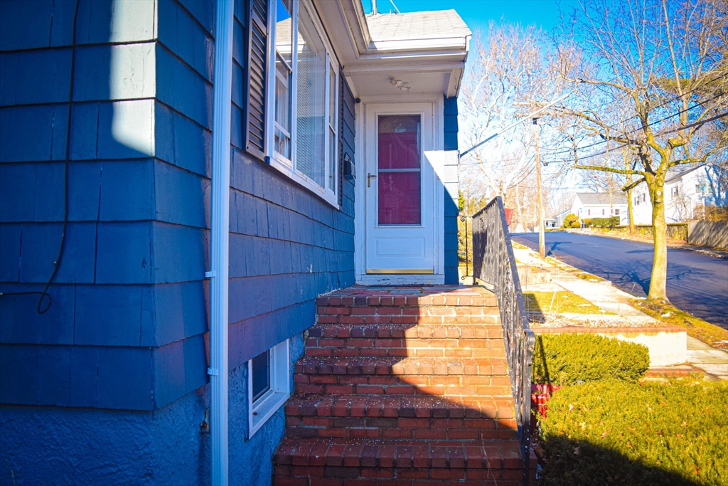 77 Maryknoll St