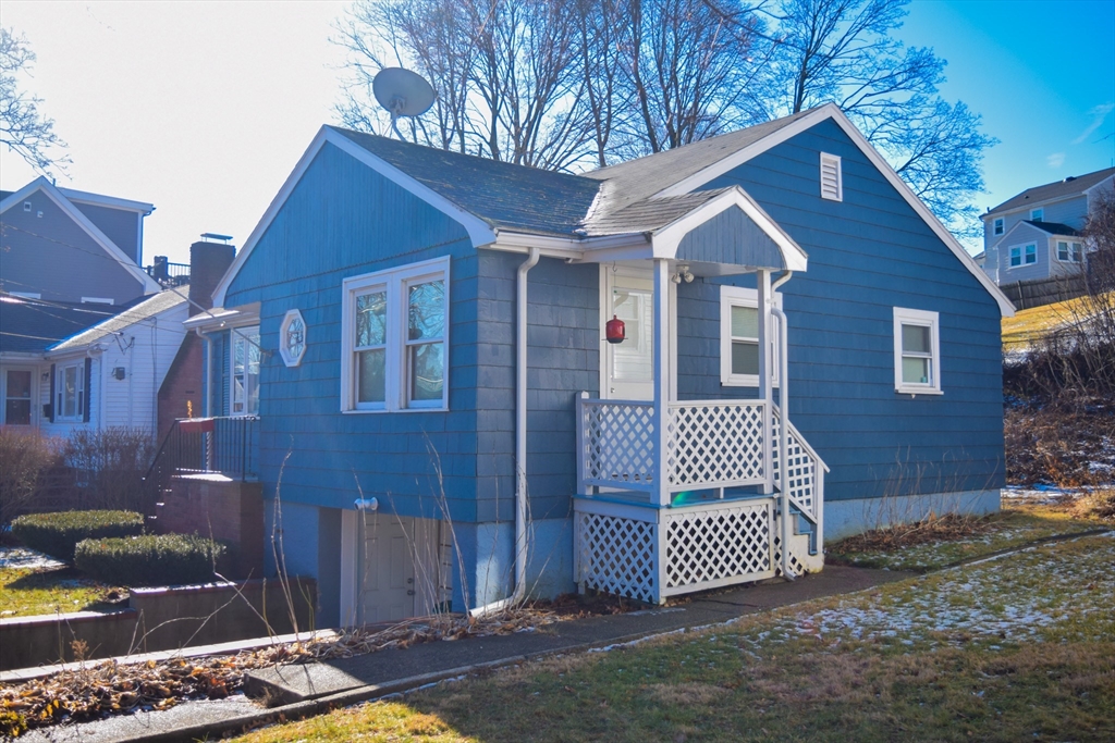 77 Maryknoll St