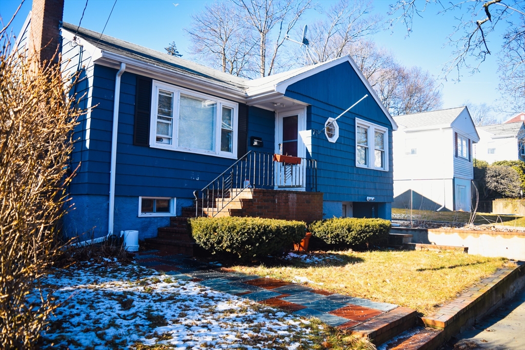 77 Maryknoll St