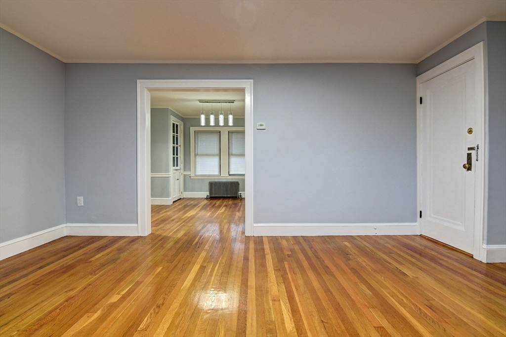 22 Weston Avenue # 3