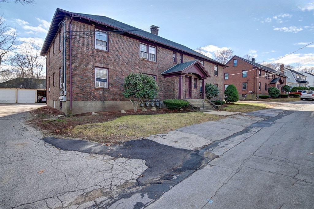 22 Weston Avenue # 3