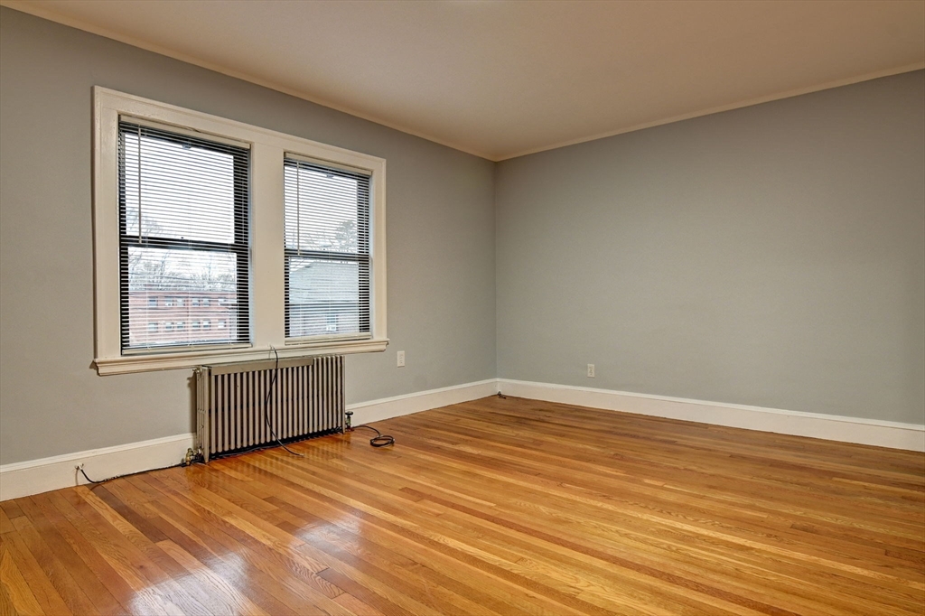 22 Weston Avenue # 3