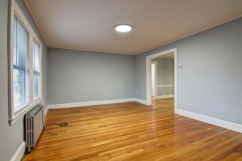 22 Weston Avenue # 3