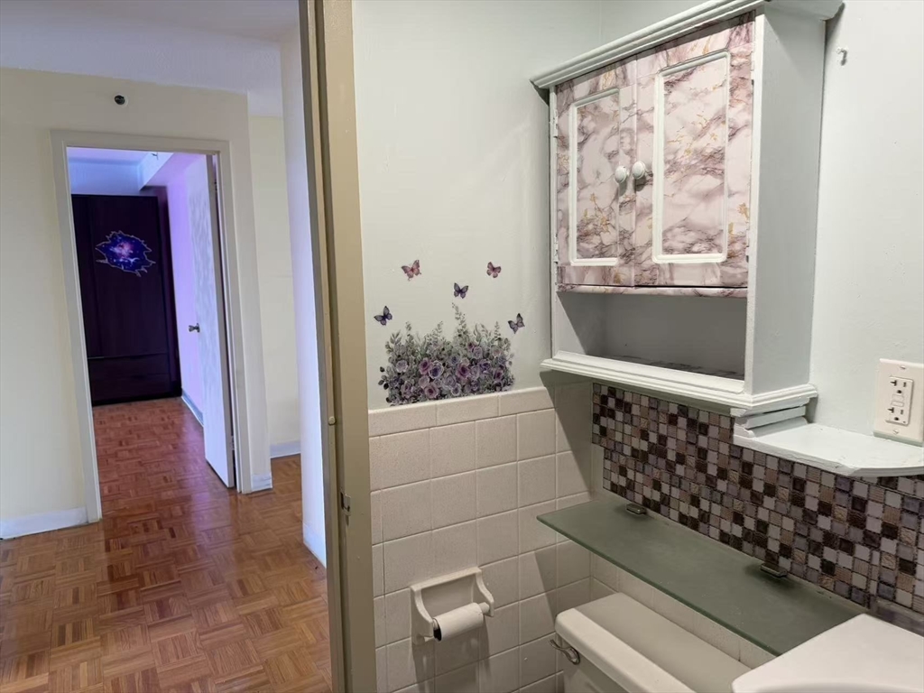 1025 Hancock St # 6J