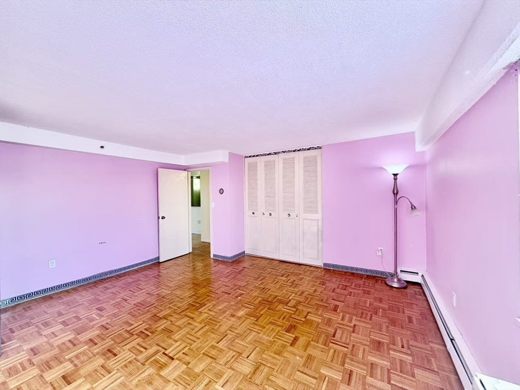 1025 Hancock St # 6J