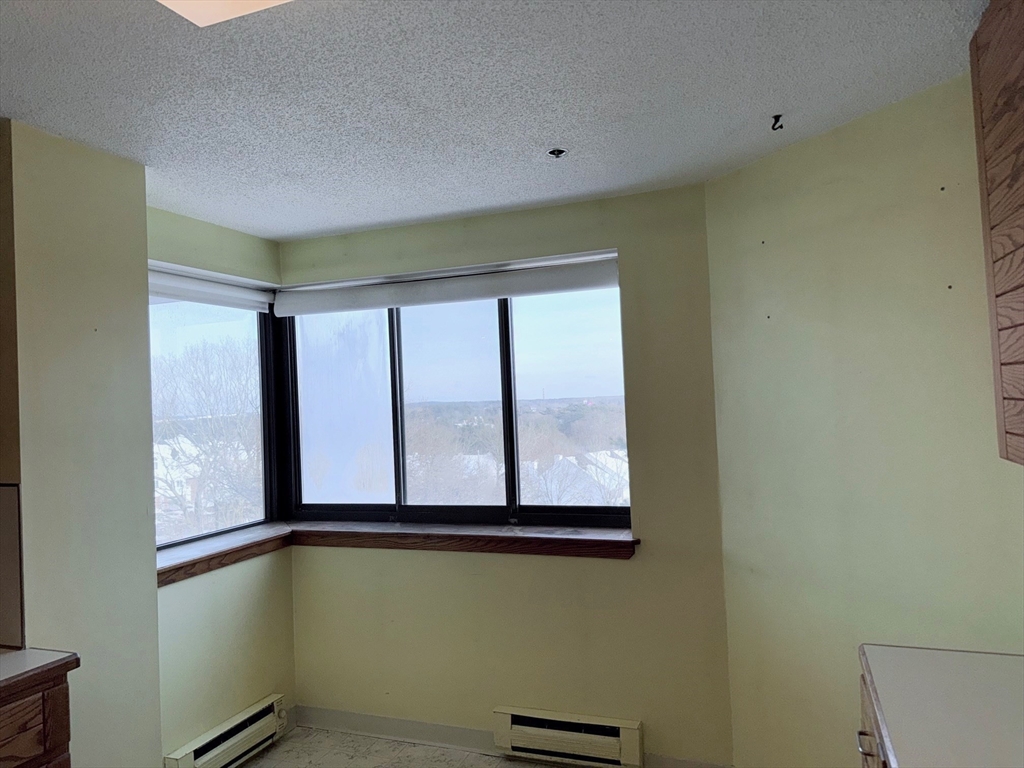 200 Burkhall St # 502