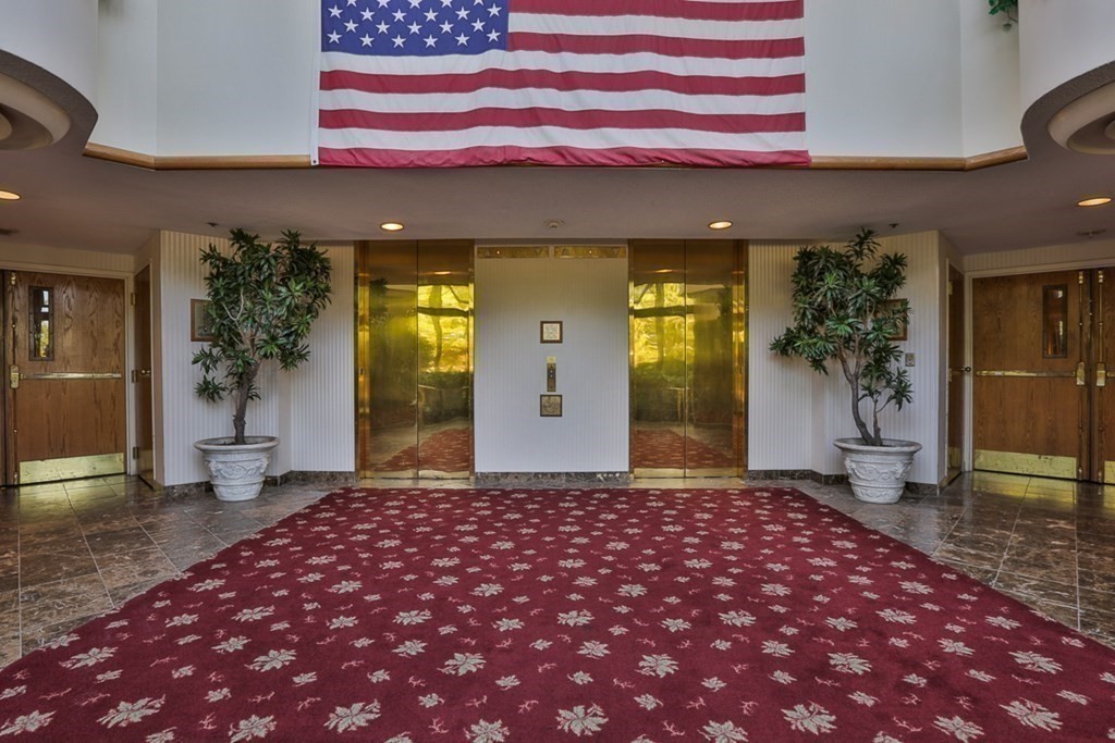 200 Burkhall St # 502