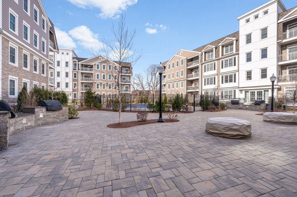 320 Middlesex Ave # A207