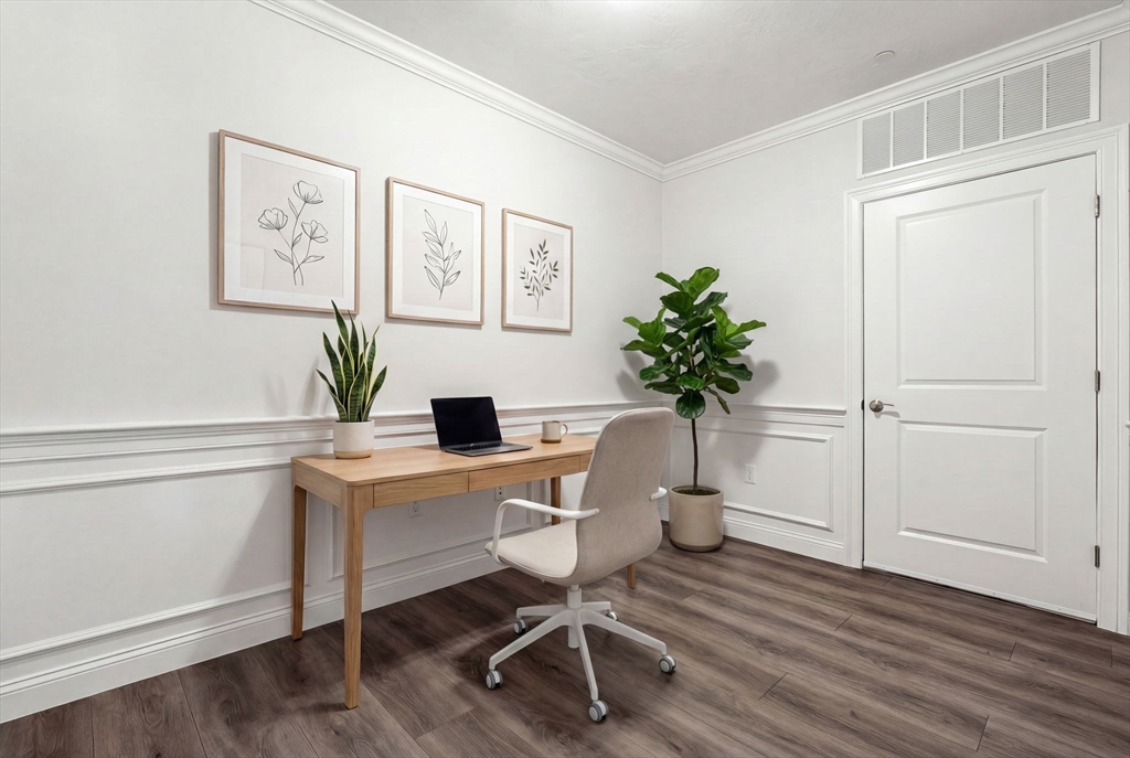 320 Middlesex Ave # A207