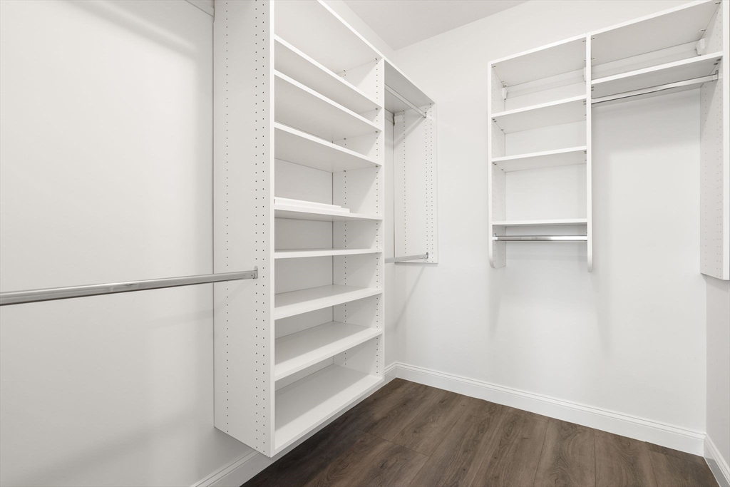 320 Middlesex Ave # A207