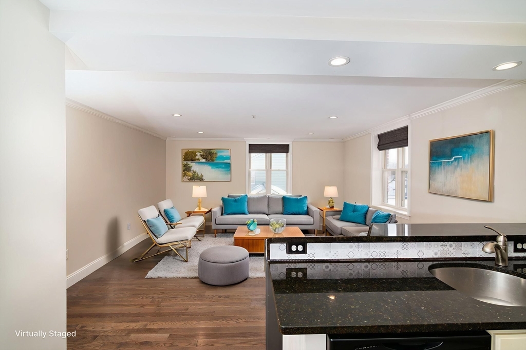 145 Hancock St # 309