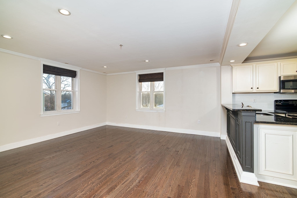 145 Hancock St # 309