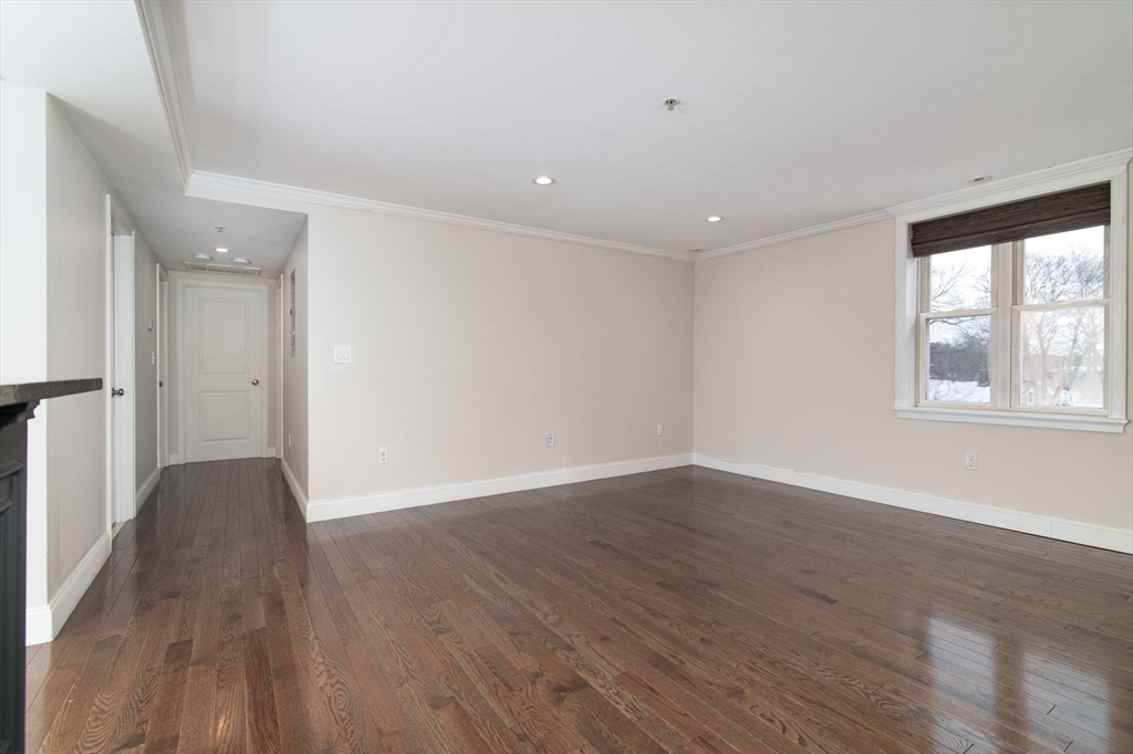 145 Hancock St # 309