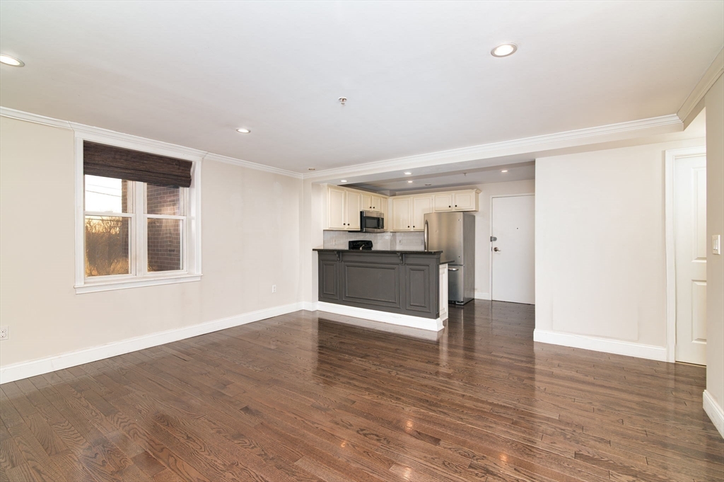 145 Hancock St # 309