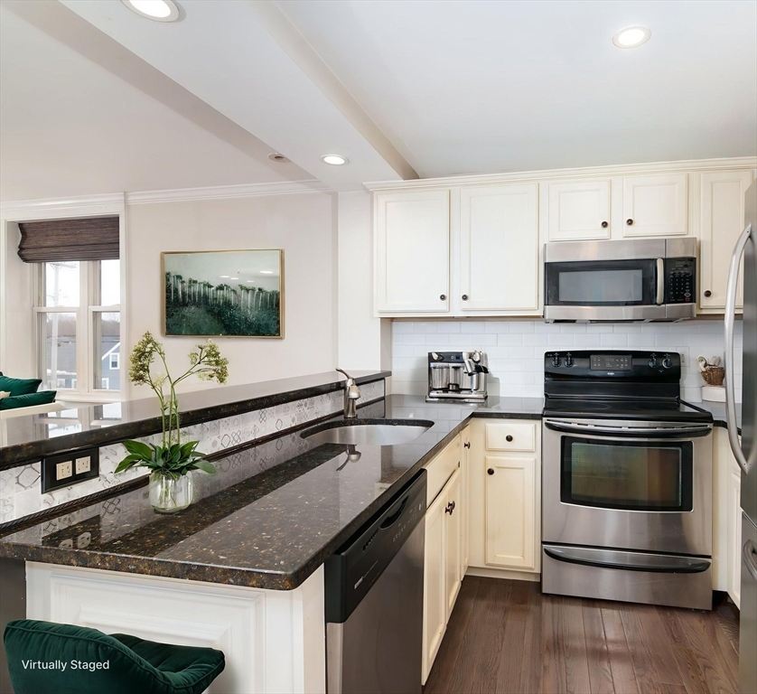 145 Hancock St # 309