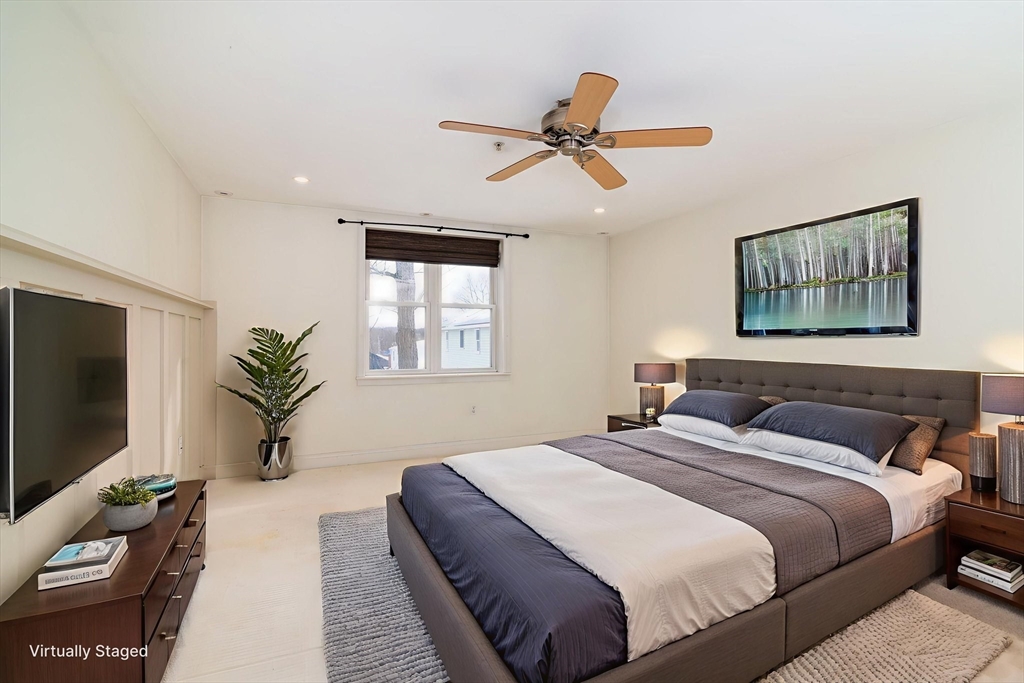 145 Hancock St # 309